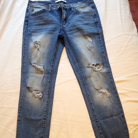 KanCan Denim - KanCan Skinny Distressed Jeans Size 9/28